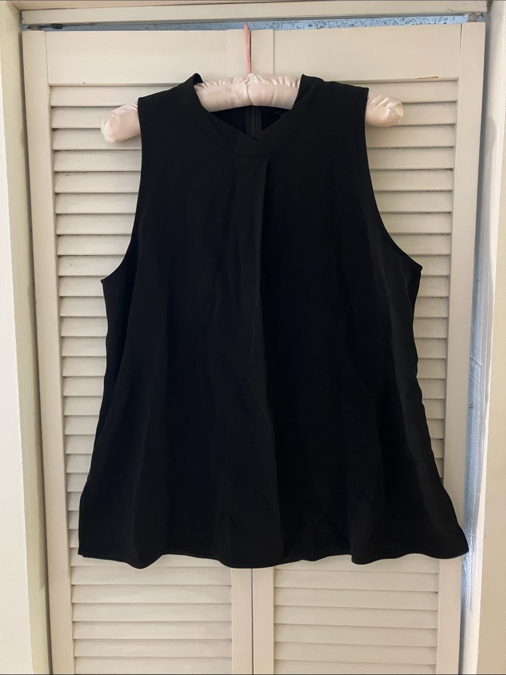 Theory Women’s Black Lightweight Flare Sleeveless Blouse Size Large